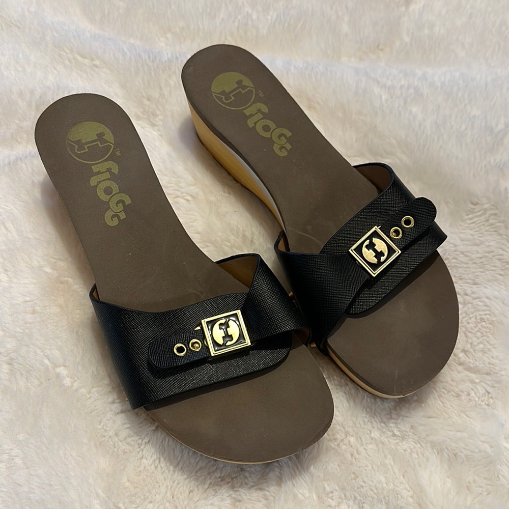 Flogg Women’s Malibu II Black Leather Wooded Soled Slide On Shoe Sandal